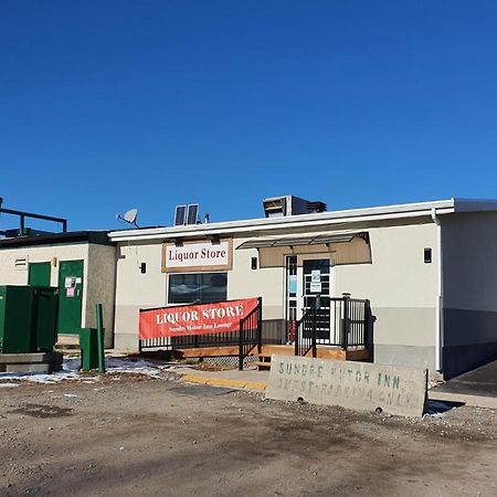 Sundre Motor Inn Экстерьер фото
