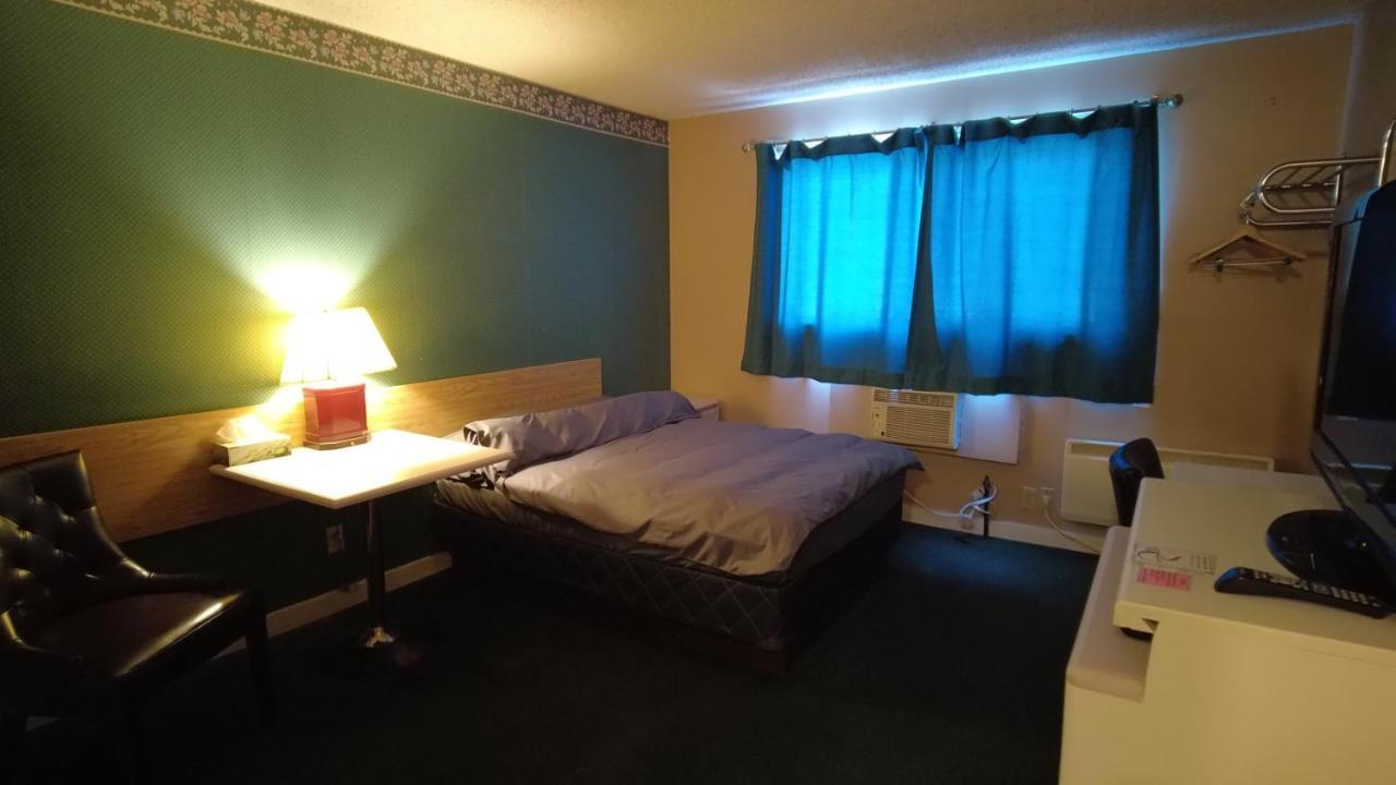 Sundre Motor Inn Экстерьер фото