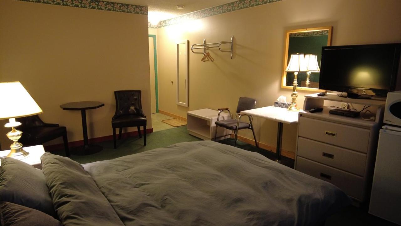 Sundre Motor Inn Экстерьер фото