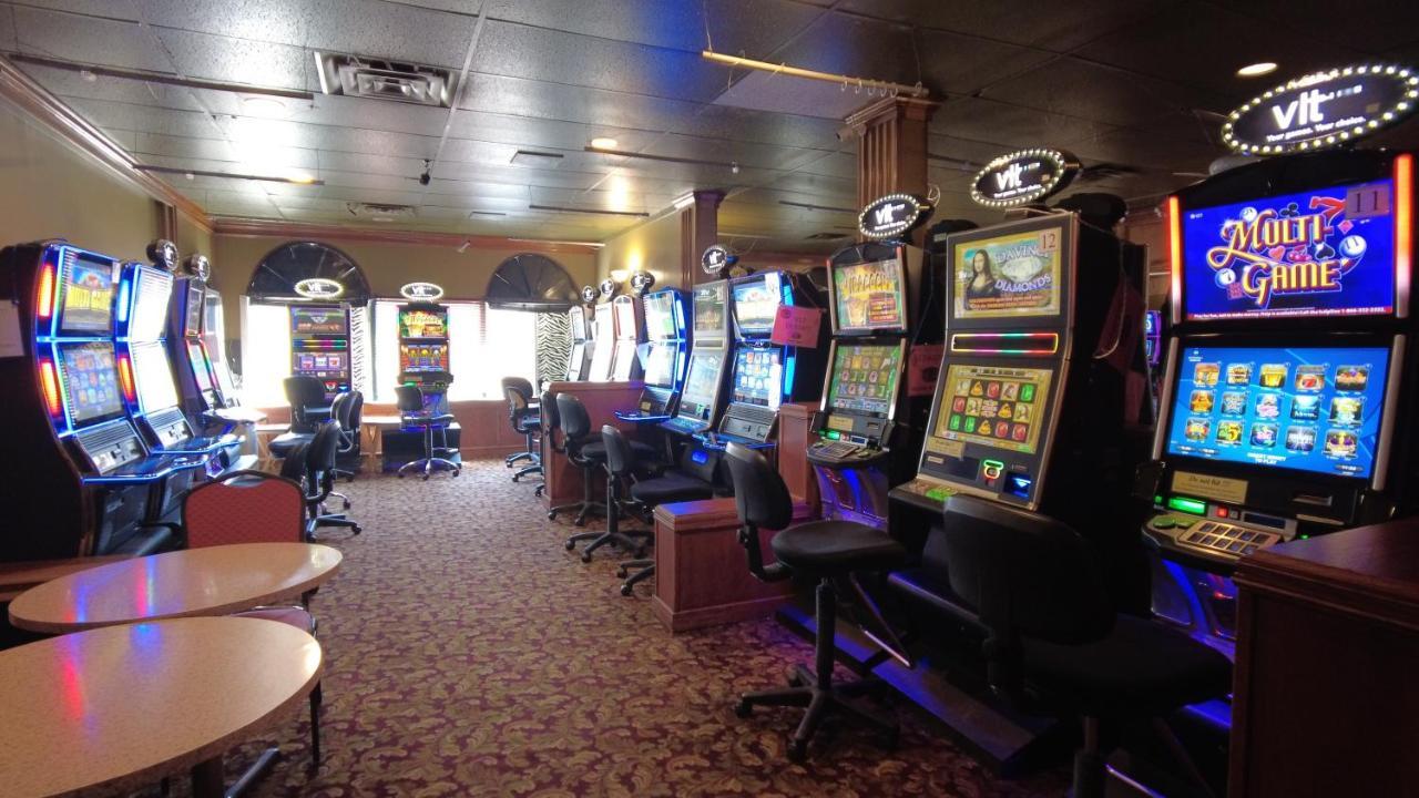 Sundre Motor Inn Экстерьер фото
